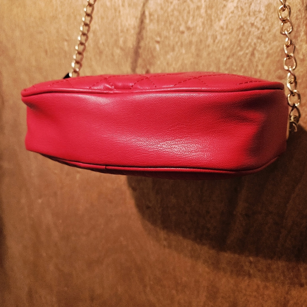 bebe Quilted Red Crossbody Bag with Gold Chain and Crystal Logo - Picture 15 of 16